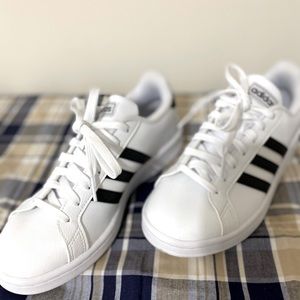 Adidas cloud foam sneakers-NEW